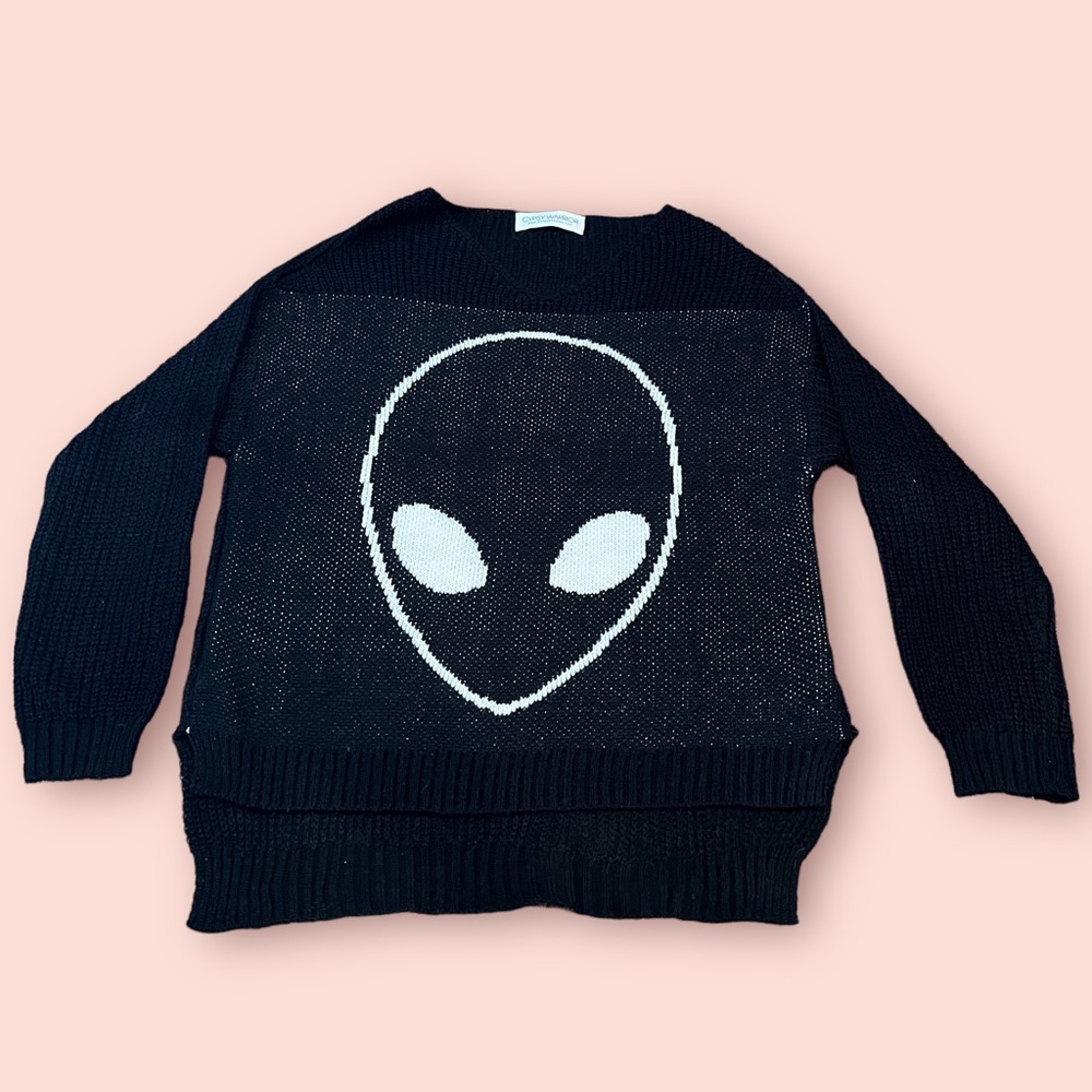 Gypsy Warrior Oversized V-neck Alien Sweater Black